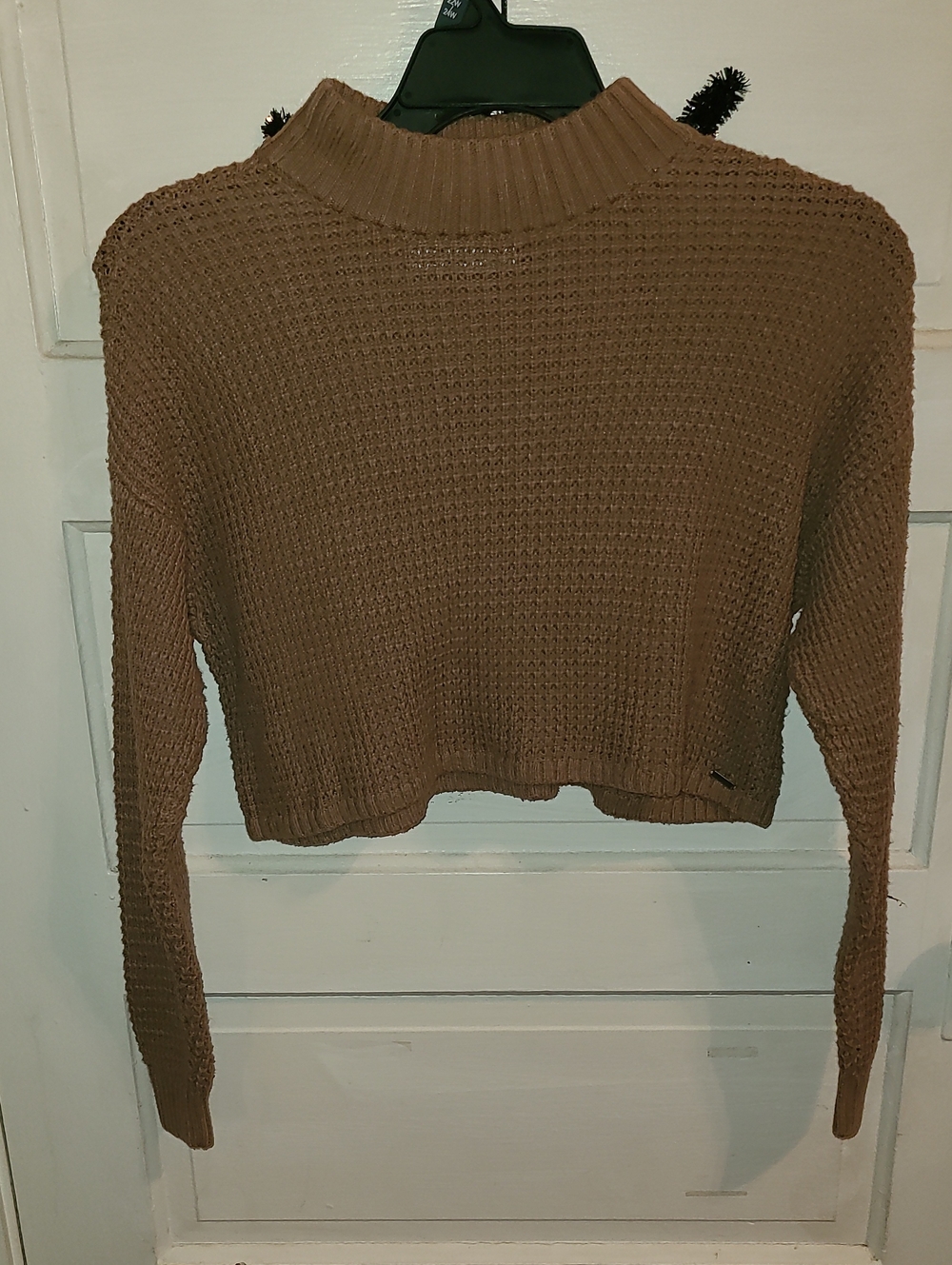 Hollister Cropped Mock Neck Waffle Knit Sweater - Brown